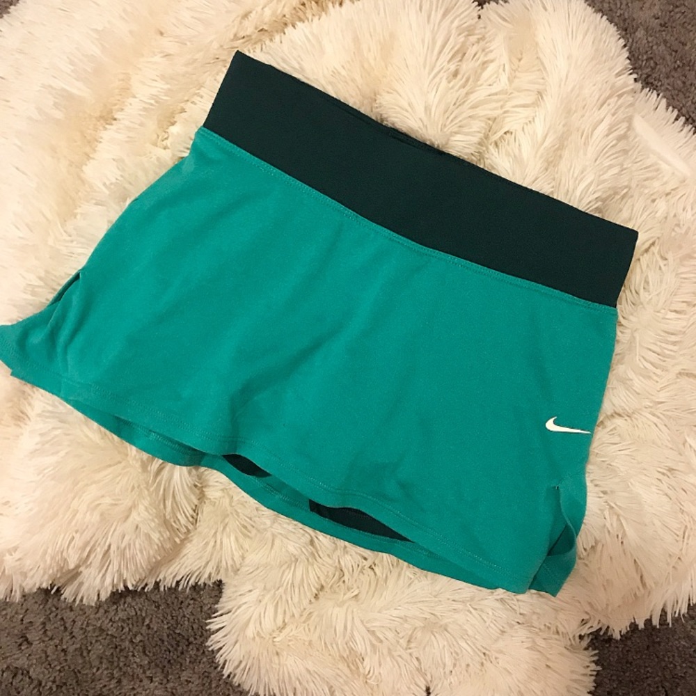 XS Nike running skort